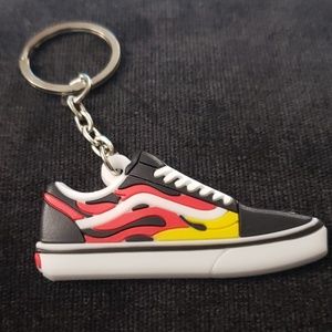 🔥Vans Ward Skate (flames) Keychain🔥